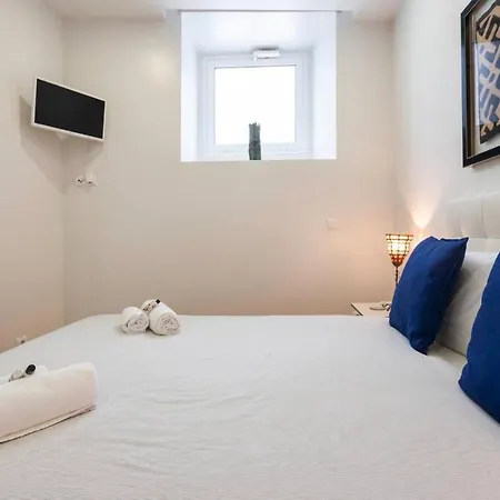 Lejlighed Whome Alfama Spacious 2-bed Near Feira Da Ladra