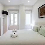 Whome Alfama Spacious 2-bed Near Feira Da Ladra Appartement Lisboa