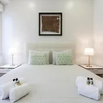 Whome Alfama Spacious 2-bed Near Feira Da Ladra Appartement *