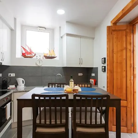 Whome Alfama Spacious 2-bed Near Feira Da Ladra Lisbona