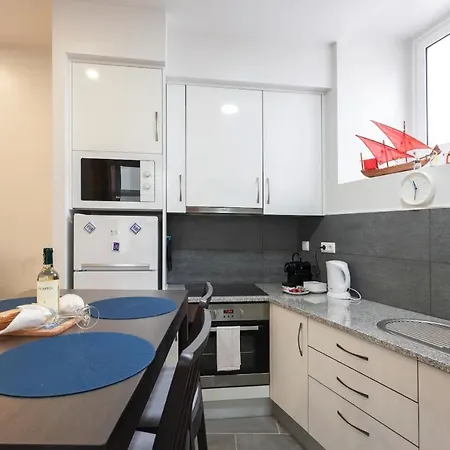 Whome Alfama Spacious 2-bed Near Feira Da Ladra * Lissabon