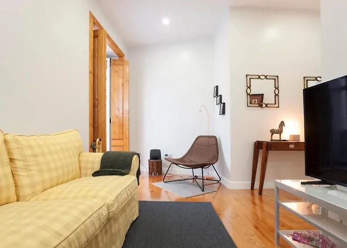 Whome Alfama Spacious 2-bed Near Feira Da Ladra Апартаменти *