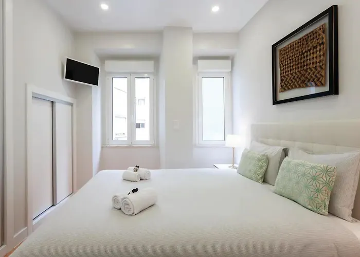 Whome Alfama Spacious 2-bed Near Feira Da Ladra Апартаменти Лісабон