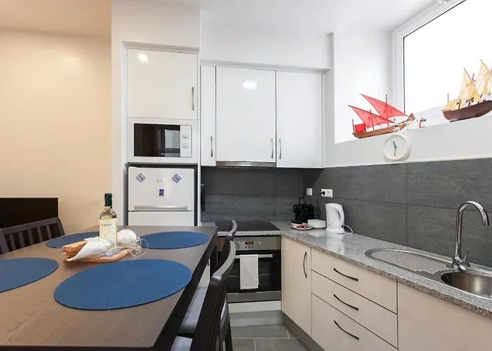 Whome Alfama Spacious 2-bed Near Feira Da Ladra * Лісабон