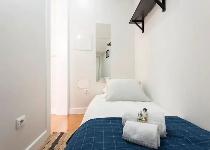 Whome Alfama Spacious 2-bed Near Feira Da Ladra Апартаменти